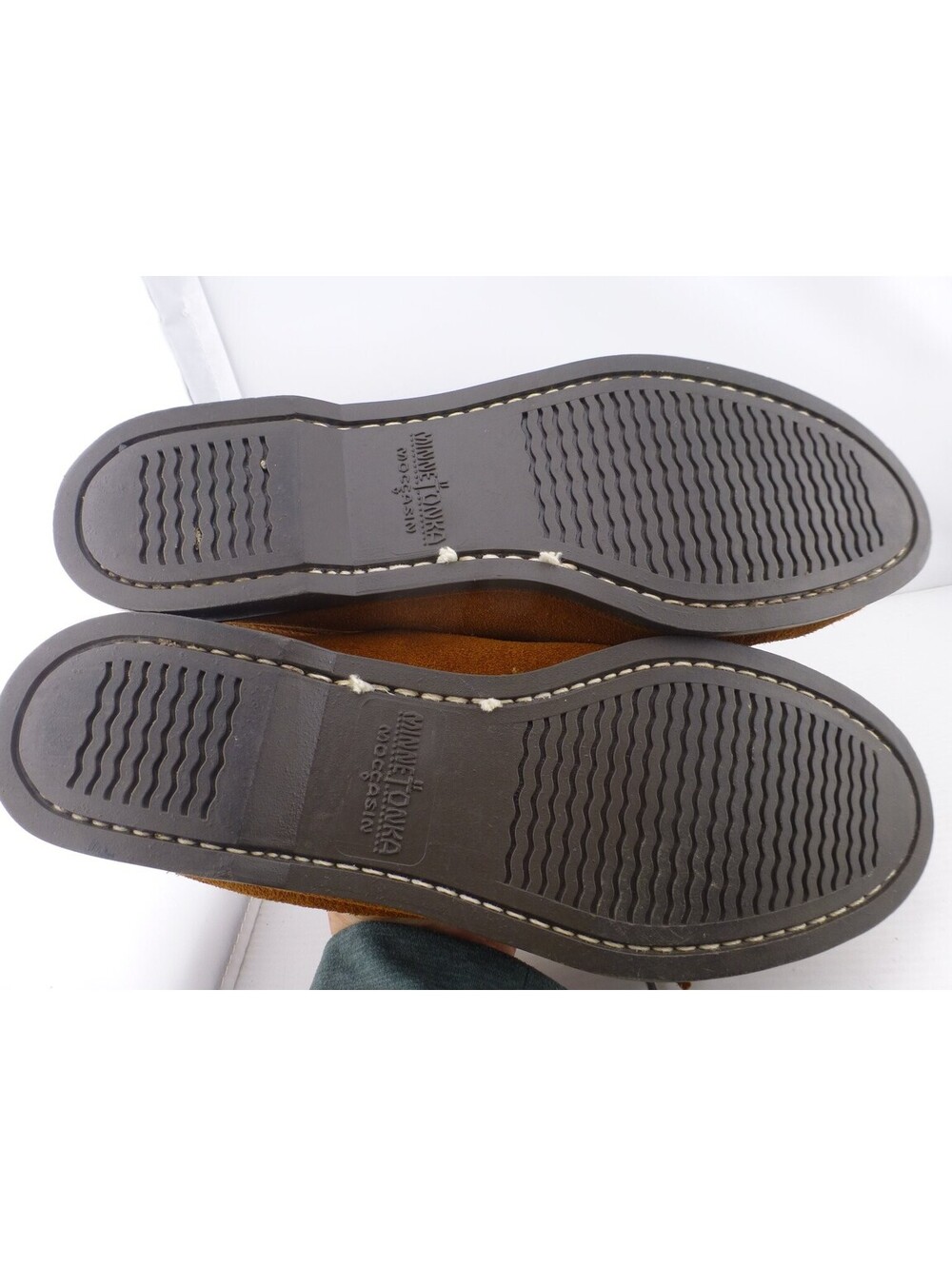 Minnetonka Moccasin Women's Size 8 Brown Suede Beaded Fringe Lace Up Flats - M22 - Picture 8 of 10